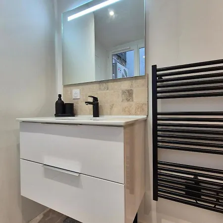 Loft - Hypercentre - Wifi Apartment Angers